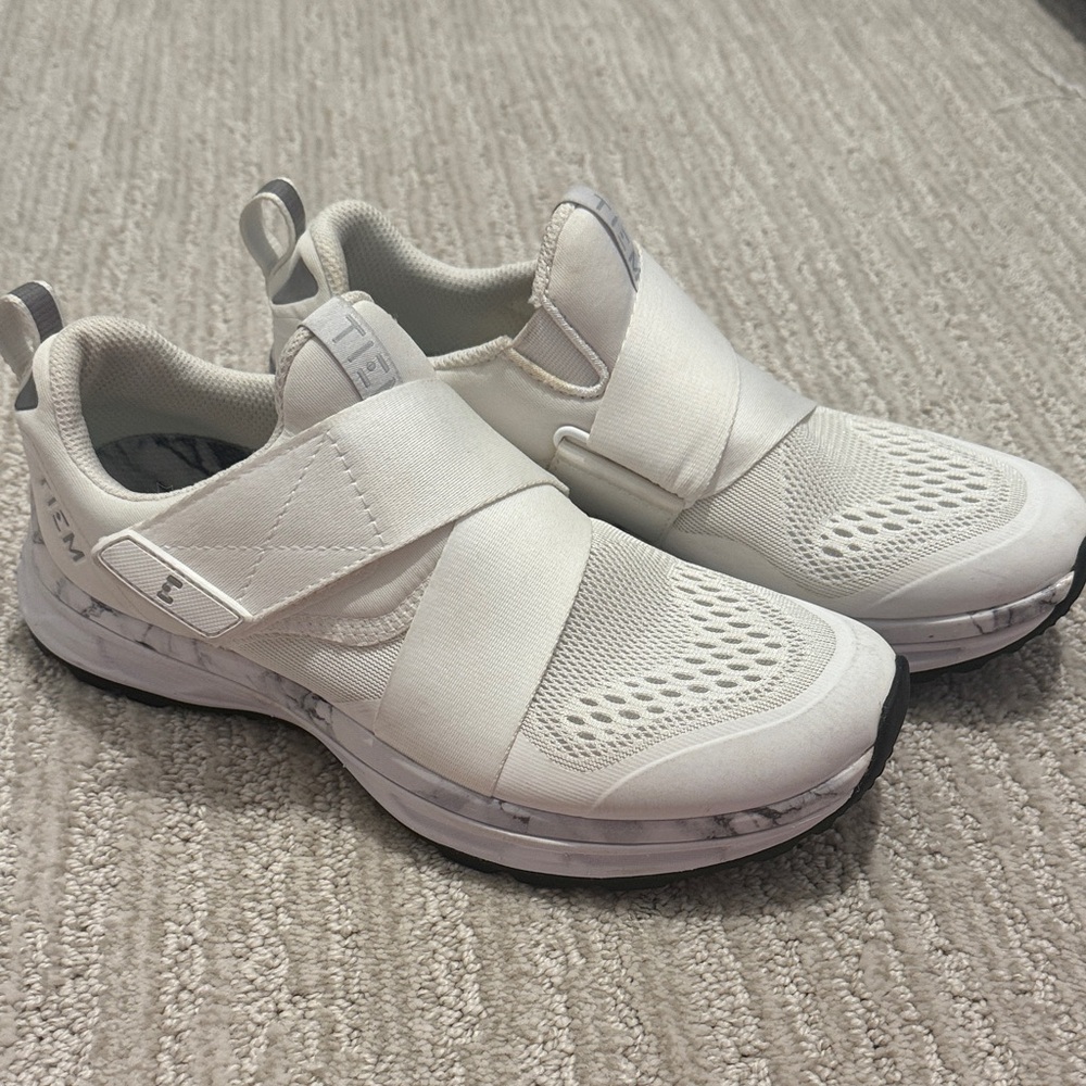Cycling shoes